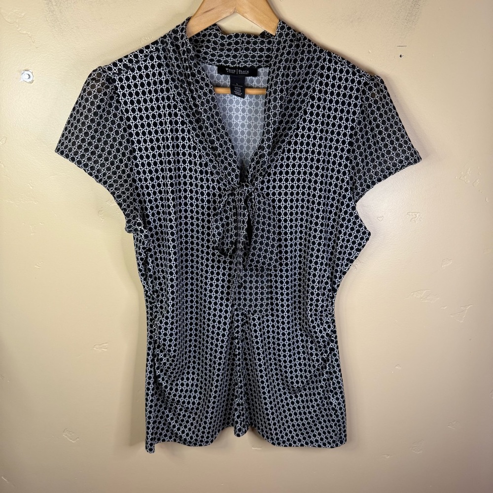 White‎ House Black Market Size Large Cap Sleeve Front Tie Vneck Blouse Career